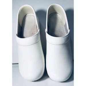 Dansko White Leather Clogs US 6.5-7 EU 37 Narrow